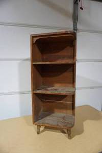 lot 155 image: cabinets