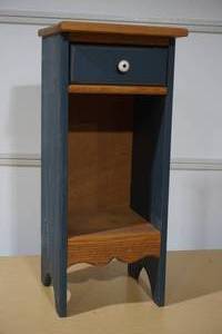 lot 157 image: stand