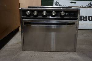 lot 164 image: stove