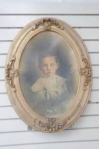 lot 172 image: picture frame