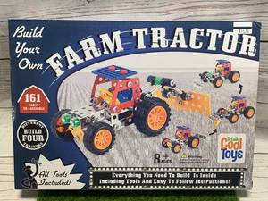 lot 8 image: BRAND NEW FARM TRACTOR ERECTOR TOY SET