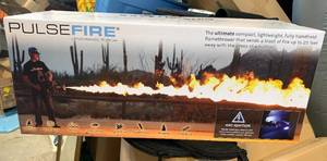 lot 32 image: NEW IN BOX EXOTHERMIC PULSE FLAMETHROWER (USES GAS OR DIESEL)
