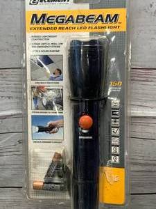 lot 42 image: MEGA BEAM 18  INCHES LONG FLASHLIGHT