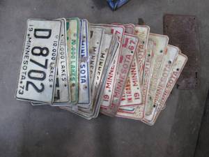 lot 85 image: Lot of vintage license plates...