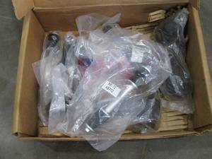 lot 91 image: New Ford parts, see pictures...
