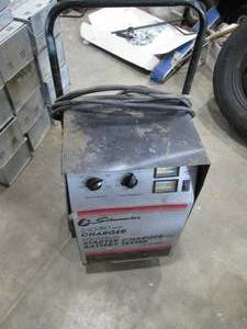 lot 106 image: Schumacher 21050 amp charger...