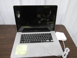 lot 121 image: Apple Mac Book Pro...