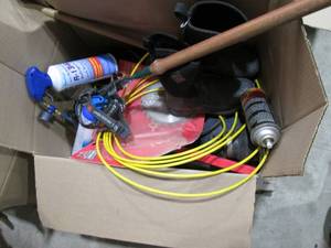 lot 134 image: Box of assorted automotive and othe...