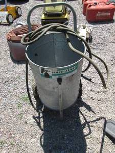 lot 29 image: Sears sandblaster with airgun...