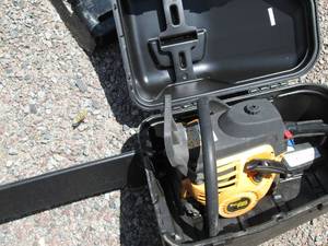 lot 45 image: Poulon pro chainsaw with 20 bar...