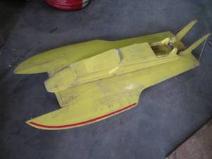 lot 68 image: Gas powered remote control boat on ...