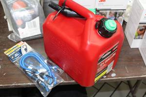 lot 650 image: Lot of (3) Shop Supplies - Briggs & Stratton 2 Gallon Gas Can (new), (2) Bungee Cords (new in package)