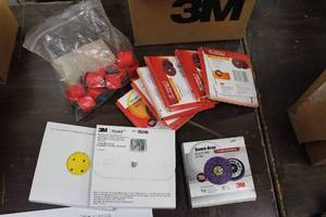lot 669 image: Lot of (10) 3M Shop Supplies (in original packaging) w Disc Pads, Sanders, Hand Pad Sets