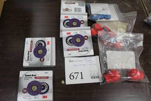 lot 671 image: Lot of (29) 3M Shop Supplies (in original packaging) w Sanding Pads, Hookit, Hand Pads, Sanding Discs