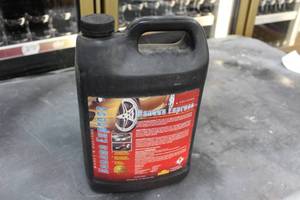 lot 701 image: Simoniz Banana Express Carnauba Wax 1-Gallon