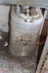 lot 724 image: Lot of (1 Drum) 1st Ayd #E646 Tire Coating