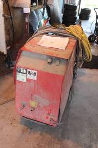 lot 737 image: Spraymart Hotsy Pressure Washer with Extra Hoses