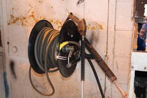 lot 733 image: Lot of (2) Pressure Washer Guns w Hose and Hose Holder