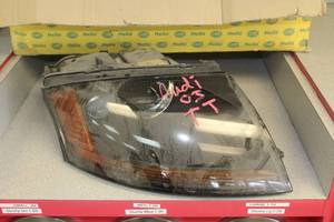 lot 785 image: 2003 Audi TT Passenger Headlight Assembly & Housing (Builders Quality)
