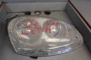 lot 790 image: 2006 VW Jetta Headlight Assembly (Builders Quality)