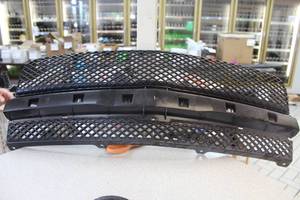 lot 815 image: Chevrolet Silverado Front Grill (New )
