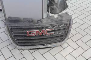 lot 826 image: 2017 GMC Terrain Chrome Front Grill (Builders Quality)