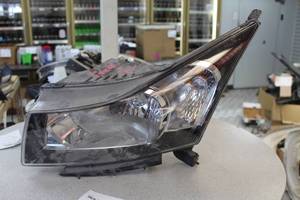 lot 838 image: 2016 Chevrolet Cruz Driver Headlight Assembly & Housing (Builders Quality)
