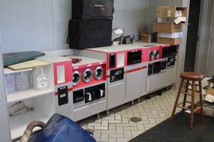 lot 851 image: Lot of (2) RestaurantBusiness Table Units