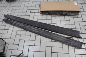 lot 854 image: Lot of (2) Ford F-150 Side Steps (Builders Quality)