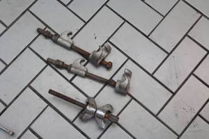 lot 856 image: Lot of (3) Spring Compressors