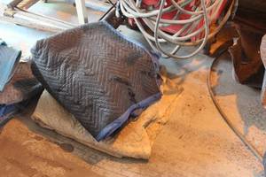 lot 883 image: Lot of (4) Moving Blankets