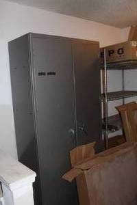 lot 935 image: Metal Storage Cabinet 2-door