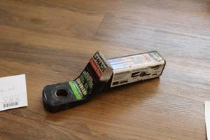 lot 890 image: Uhaul Hitch Mount