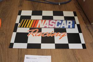 lot 900 image: NASCAR Racing Metal Sign