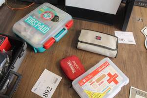 lot 892 image: First Aid Kit