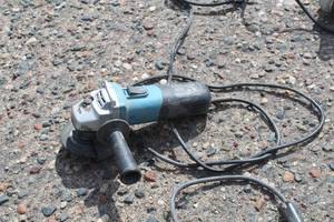lot 1011 image: Altocraft 4 Angle Grinder