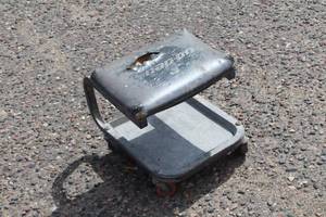 lot 1028 image: Snap-on Rolling Shop Stool