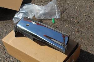 lot 1046 image: Ford Bumper