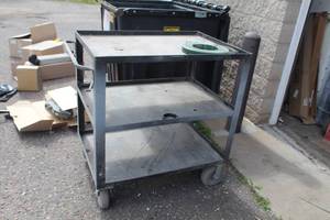 lot 1056 image: Utility Cart 3-tier