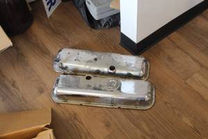 lot 997 image: Lot of (2) Chrome Valve Covers