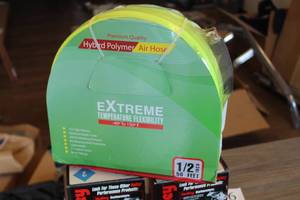lot 985 image: 300 PSI Hybird Polymer Air Hose 12x50 (New )