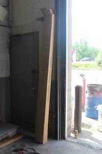 lot 1081 image: Lot of (18) 96 Fluorescent Bulbs