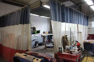 lot 603A image: Lot of (3) Spray Curtains w Rail