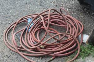lot 1108 image: Lot of (2) 50 Air Hoses