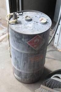 lot 1111 image: Lot of (1 Drum) Platinum Refinish Gun Wash
