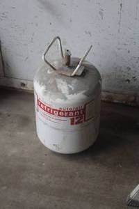 lot 1112 image: Interdynamic AutoAir Refrigerant