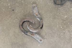 lot 1132 image: GM Tow Hooks