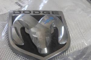 lot 1133 image: 2010 Dodge RAM Chrome Emblem (Builders Grade)