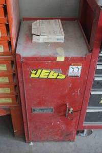 lot 1175 image: Snap-on Tool Chest