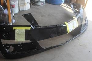 lot 1198 image: 2013-2016 GM TraverseArcdiaEnclave Front Bumper Cover
